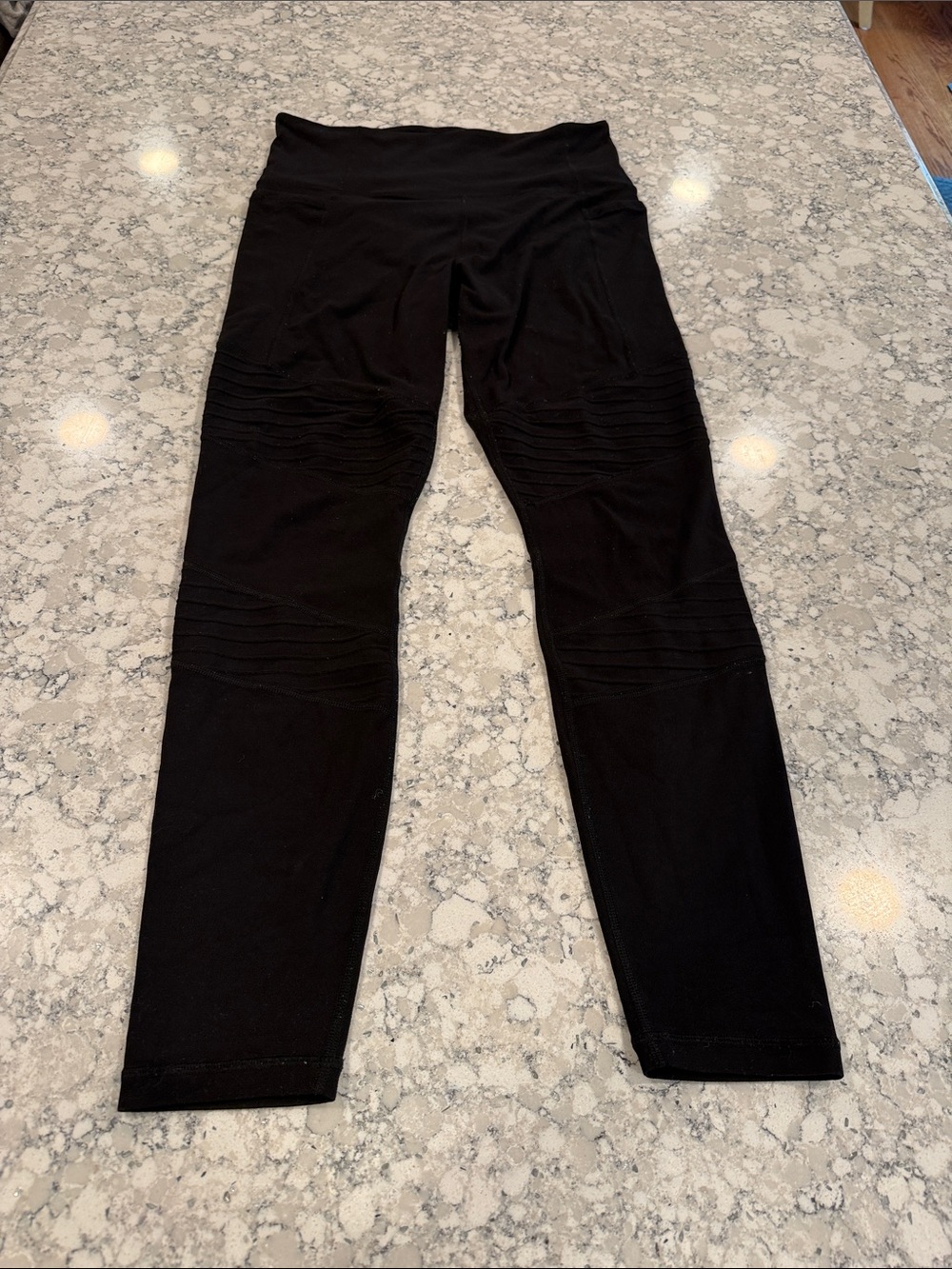Athleta inclination moto tight Black Ribbed Knee Detail Leggings size M